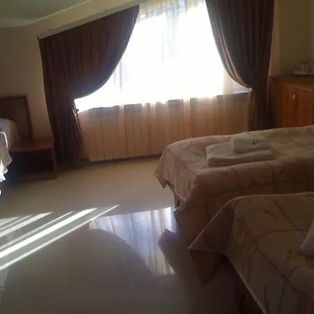 Family Yola 3* Tschepelare